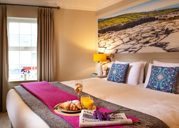 The Wild Atlantic 3* Ballyvaughan